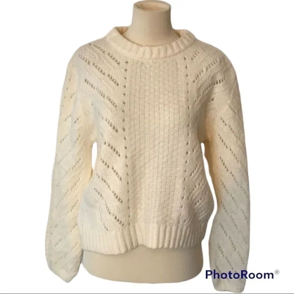 Elodie womans knit crop sweater NWT S
